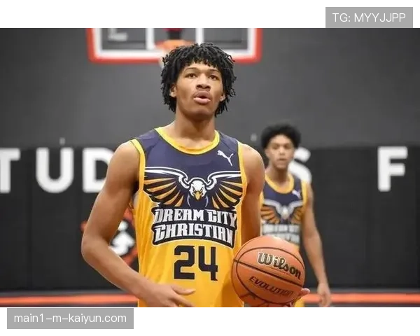 篮网防守效率改善至112.3 夏普护框表现带动全队防守积极性 篮网防守效率改善至112.3 夏普护框表现带动全队防守积极性